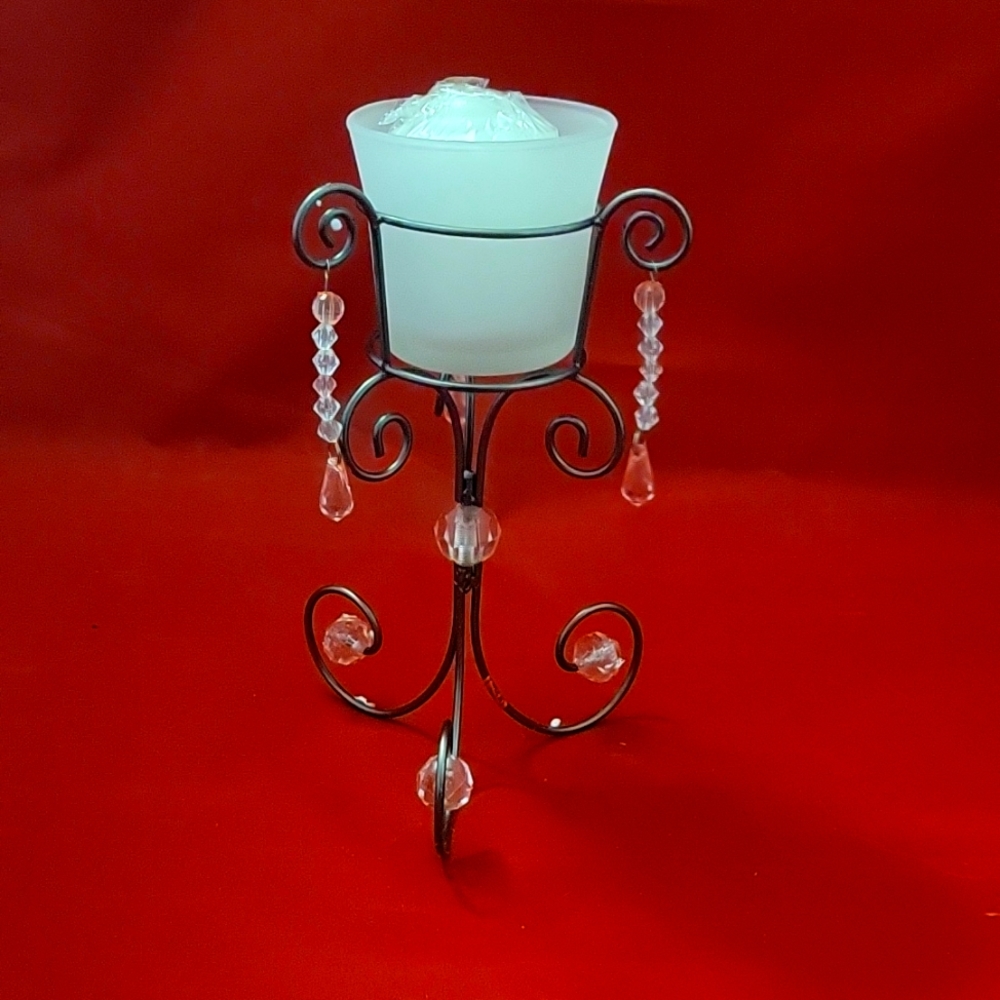 Candle holders with extra crystals and candle included